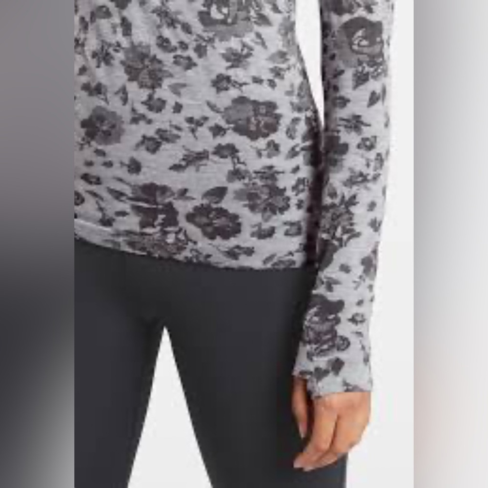 NWOT Athleta XS Momentum Long Sleeve Top Osprey Grey - Picture 2 of 5